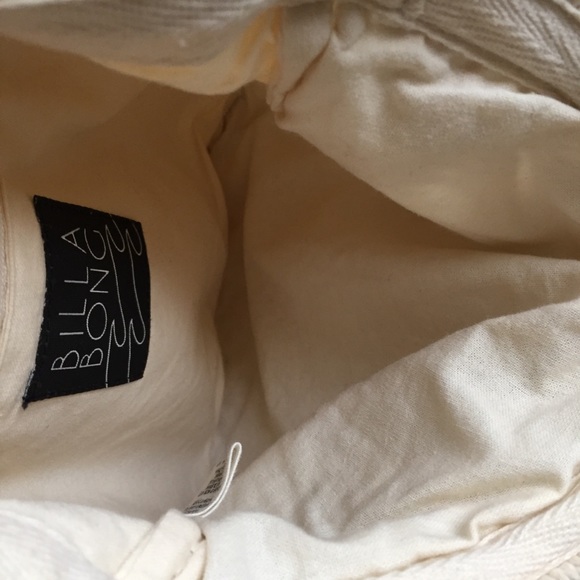 Billabong ivory macrame purse - Picture 4 of 6